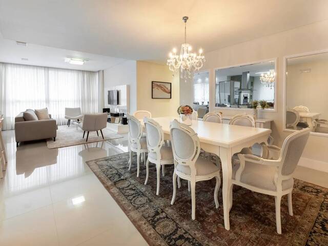 #AP 6760 - Apartamento para Venda em Balneário Camboriú - SC