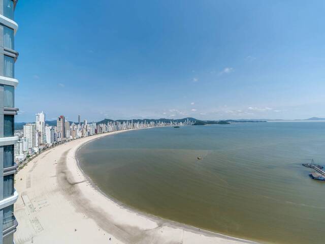 #AP 6762 - Apartamento para Venda em Balneário Camboriú - SC