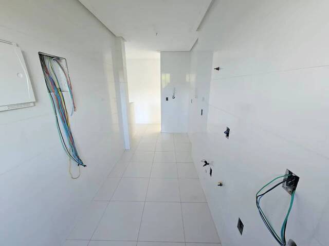 Apartamento para Venda em Camboriú - 5