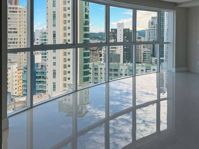 #AP 6204 - Apartamento para Venda em Balneário Camboriú - SC