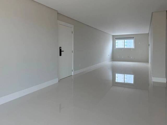 Apartamento para Venda em Balneário Camboriú - 5